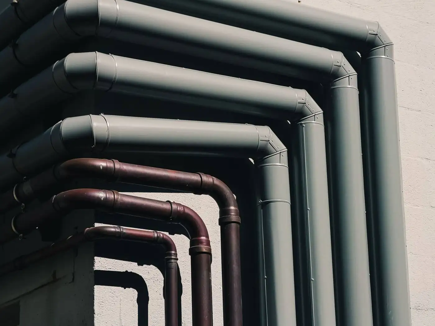 Bent steel tubes in a row